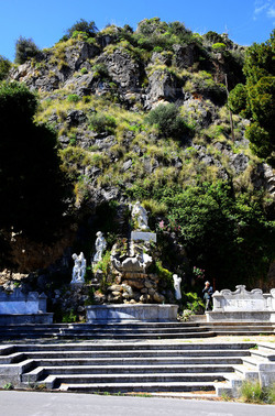 MONREALE in Sicilia. Fotografie di Giulio Azzarello &copy;2016.