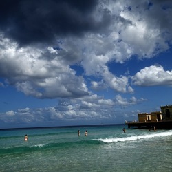 MONDELLO. Fotografe di Giulio Azzarello &copy;2023.