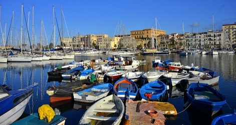 BARCHE da PESCA fotografie di Giulio Azzarello ©2019. BARCHE da PESCA fotografie di Giulio Azzarello ©2019.
