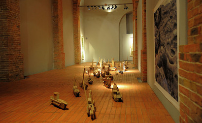 Installazione di Anne Clemence DeGrollee alla GAM di Palermo. Fotografie di Giulio Azzarello ©2017. Installazione di Anne Clemence DeGrollee alla GAM di Palermo. Fotografie di Giulio Azzarello ©2017.