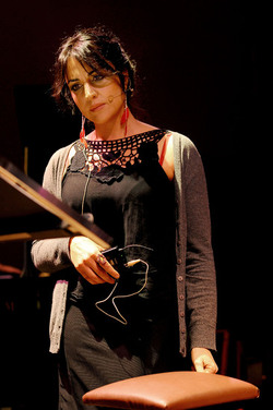 JAZZ spettacolo di Moschella Mulè. Fotografie di Giulio Azzarello ©2016. JAZZ spettacolo di Moschella Mulè. Fotografie di Giulio Azzarello ©2016.