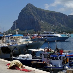 SAN VITO LO CAPO. Fotografie di Giulio Azzarello ©2023. SAN VITO LO CAPO. Fotografie di Giulio Azzarello ©2023.