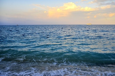 MARE e SPIAGGIA fotografie di Giulio Azzarello ©2019. MARE e SPIAGGIA fotografie di Giulio Azzarello ©2019.