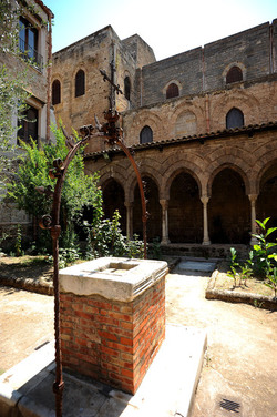 CHIESA E CHIOSTRO DELLA MAGIONE a Palermo panoramiche e particolari. Fotografie di Giulio Azzarello ©2014. CHIESA E CHIOSTRO DELLA MAGIONE a Palermo panoramiche e particolari. Fotografie di Giulio Azzarello ©2014.