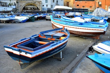 BARCHE da PESCA fotografie di Giulio Azzarello &copy;2019.