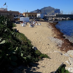 PALERMO. Fotografie di Giulio Azzarello ©2022. PALERMO. Fotografie di Giulio Azzarello ©2022.