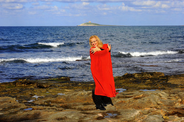 SARA FAVARO attrice e scrittrice italiana. Fotografie di Giulio Azzarello &copy;2015 2016.
