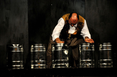 MARCO RENZI e il suo teatro. Fotografie di Giulio Azzarello ©2014.