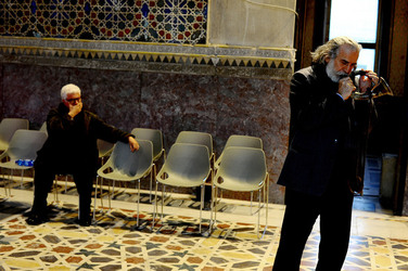 Mimmo Cuticchio in un suo spettacolo. Fotografie di Giulio Azzarello &copy;2017.