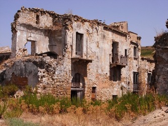 I RUDERI DI POGGIOREALE a Gibellina in Sicilia. Fotografie di Giulio Azzarello ©2014. I RUDERI DI POGGIOREALE a Gibellina in Sicilia. Fotografie di Giulio Azzarello ©2014.