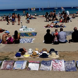 MONDELLO. Fotografie di Giulio Azzarello &copy;2024.