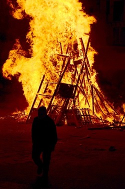 LA VAMPA DI SAN GIUSEPPE a Palermo. Fotografie di Giulio Azzarello ©2018. LA VAMPA DI SAN GIUSEPPE a Palermo. Fotografie di Giulio Azzarello ©2018.
