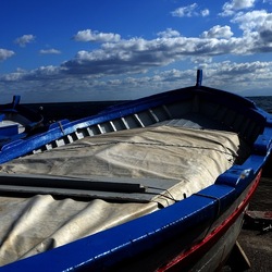 MONDELLO. Fotografe di Giulio Azzarello &copy;2023.