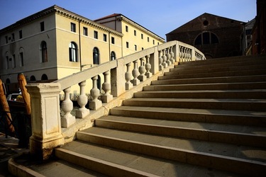 VENEZIA fotografie di Giulio Azzarello ©2022.