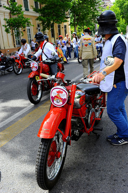 RADUNO di Auto e Moto classiche. Fotografie di Giulio Azzarello &copy;2016.