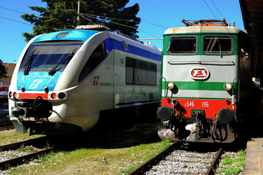 Il treno storico delle ferrovie italiane. Fotografie di Giulio Azzarello &copy;2017.