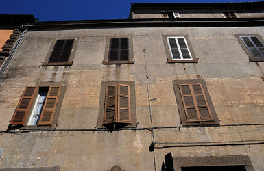 VITERBO e il suo centro storico. Fotografie di Giulio Azzarello &copy;2014.