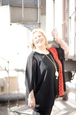 SARA FAVARO attrice e poetessa siciliana. Fotografie di Giulio Azzarello &copy;2018.