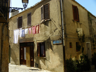 POLIZZI GENEROSA in Sicilia. Fotografie di Giulio Azzarello ©2014. POLIZZI GENEROSA in Sicilia. Fotografie di Giulio Azzarello ©2014.