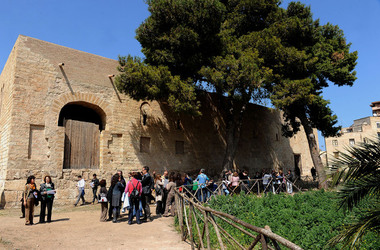 CASTELLO di Mare dolce a Palermo archeo sito arabo normanno panoramiche e particolari. Fotografie di Giulio Azzarello &copy;2014.