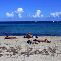 MONDELLO fotografie di Giulio Azzarello ©2021. MONDELLO fotografie di Giulio Azzarello ©2021.