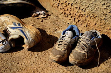 SCARPE di persone povere. Fotografie di Giulio Azzarello &copy;2016.