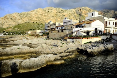 PORTICCIOLO siciliano fotografie di Giulio Azzarello ©2019. PORTICCIOLO siciliano fotografie di Giulio Azzarello ©2019.