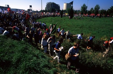 MARCIA DELLA PACE PERUGIA ASSISI fotografie di Giulio Azzarello &copy;2000 2022.