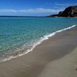 MONDELLO. Fotografie di Giulio Azzarello ©2024.