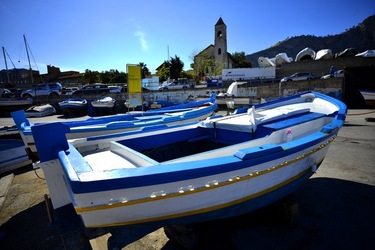 BARCHE da PESCA fotografie di Giulio Azzarello &copy;2019.