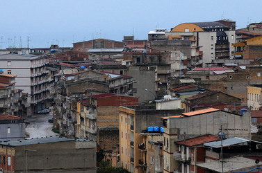 FAVARA in provincia di Agrigento. Fotografie di Giulio Azzarello 2014.