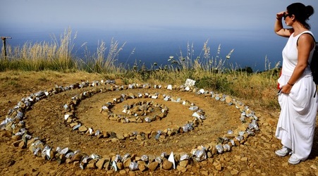 FIUMARA D ARTE fotografie di Giulio Azzarello ©2019. FIUMARA D ARTE fotografie di Giulio Azzarello ©2019.