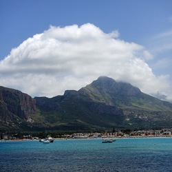 SAN VITO LO CAPO. Fotografie di Giulio Azzarello ©2023. SAN VITO LO CAPO. Fotografie di Giulio Azzarello ©2023.