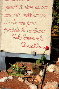 LAPIDE BORSELLINO a Palermo. Fotografie di Giulio Azzarello ©2014.