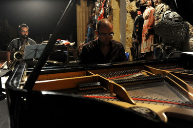 GIACOMO CUTICCHIO e il suo ensemble musicale. Fotografie di Giulio Azzarello &copy;2014.