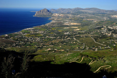ERICE e il suo QUARTIERE SPAGNOLO.Fotografie di Giulio Azzarello &copy;2014.