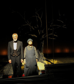 TEATRO stabile BIONDO di Palermo. Primo spettacolo stagione 2015 2106. Foto di Giulio Azzarello &copy;.