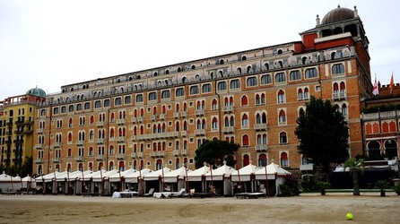LIDO di VENEZIA. Fotografie di Giulio Azzarello ©2018.