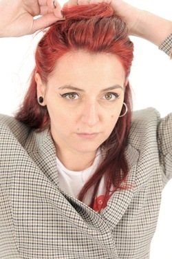 LUCREZIA artista modella attrice. Fotografie di Giulio Azzarello &copy;2018.