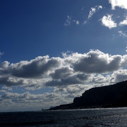 MONDELLO. Fotografe di Giulio Azzarello &copy;2023.