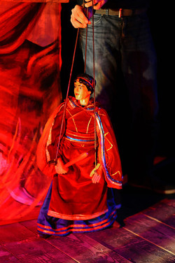 OPERA DEI PUPI di Mimmo Cuticchio in uno spettacolo natalizio a Palermo. Fotografie di Giulio Azzarello ©2014. OPERA DEI PUPI di Mimmo Cuticchio in uno spettacolo natalizio a Palermo. Fotografie di Giulio Azzarello ©2014.