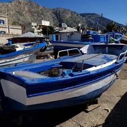 ISOLA. Fotografie di Giulio Azzarello &copy;2024.