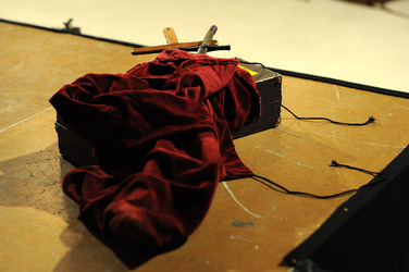 CARLO MAGNO spettacolo epico di e con Mimmo Cuticchio. Fotografie di Giulio Azzarello &copy;2014.