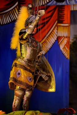 OPERA dei PUPI di Mimmo e Giacomo Cuticchio. Fotografia di Giulio Azzarello ©2020. OPERA dei PUPI di Mimmo e Giacomo Cuticchio. Fotografia di Giulio Azzarello ©2020.