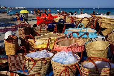 MONDELLO. Fotografie di Giulio Azzarello &copy;2023.