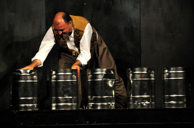 MARCO RENZI e il suo teatro. Fotografie di Giulio Azzarello ©2014.