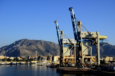 IL GOLFO E IL PORTO DI PALERMO. Fotografie di Giulio Azzarello &copy;2015 2016.