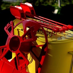 TOAST. Fotografie di Giulio Azzarello &copy;2025.