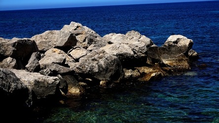 BAIA DEL CORALLO. Fotografie di Giulio Azzarello &copy;2022.