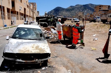 IL QUARTIERE ZEN di Palermo. Fotografie di Giulio Azzarello ©2014. IL QUARTIERE ZEN di Palermo. Fotografie di Giulio Azzarello ©2014.